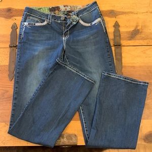 Adiktd womens jeans. Size 10/31W. Length 36 long.